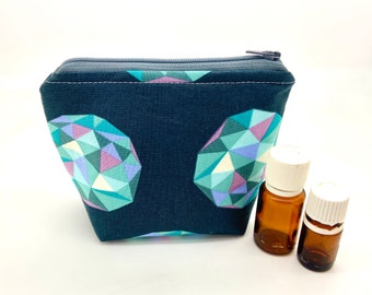 Essential oil bag, Essential oil case, Flowers  holds 6 bottles Mini Essential oil storage