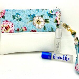 Essential oil clutch bag wristlet floral