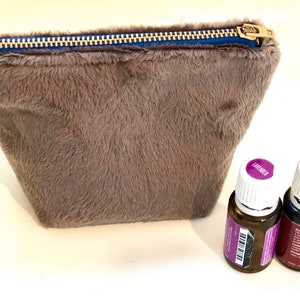Essential oil bag, case holds 6 bottles Mini flat neutral fuzzy essential  oil gift Essential oil storage essential oil case travel
