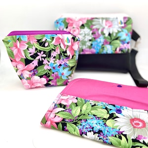 Essential oil bag coordinating set floral wristlet  travel roller Essential oil gift, Essential oil case, roller bottle case