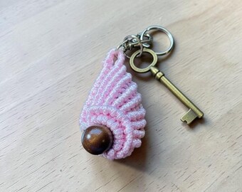 Conch Shell Keychain, Handmade Macrame Coastal Beach Bag Charm