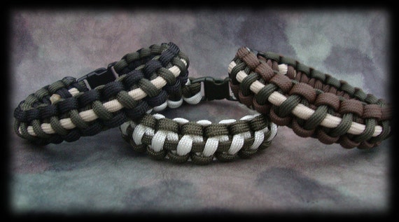 Items similar to Three Color Paracord Bracelet on Etsy