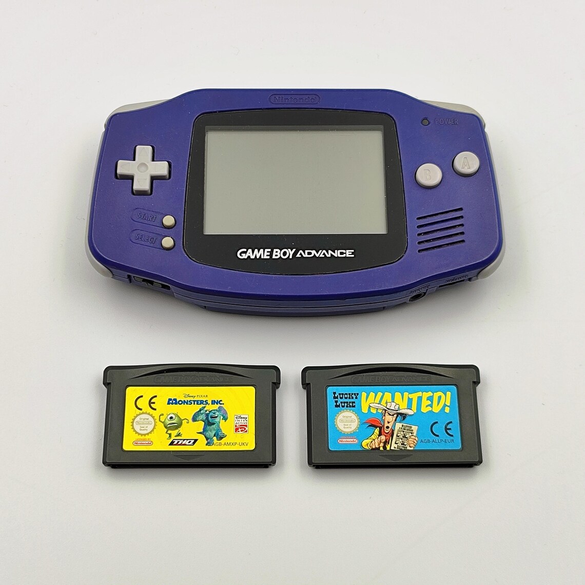 Nintendo Game Boy Advance, foto 1 di 3