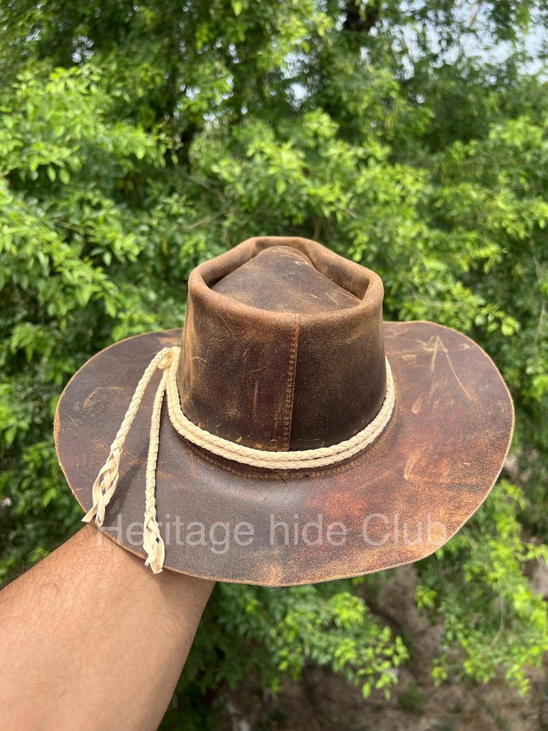 Handmade Distressed Leather Western Hat – Arthur Morgan inspired – Style Of RDR2 Cosplay Headwear image 4