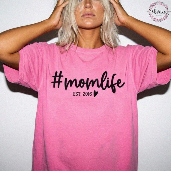Personalized Mama Est Shirt, Mothers Day Gift, Birthday Gift for Mom, New Mom Gift, Minimalist Mom Shirt