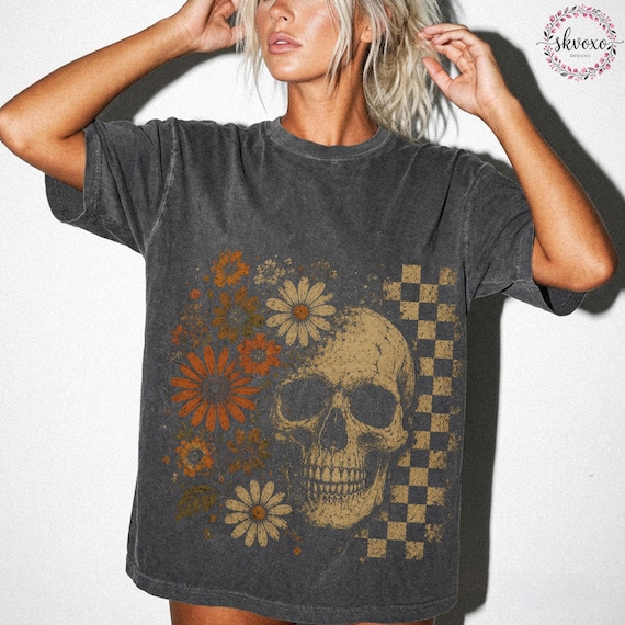 Boho Skull Graphic Tee, Vintage Grunge Comfort Colors Tee, Retro Boho Summerween Shirt, Cute Spooky Halloween Shirt, Spooky Summer S