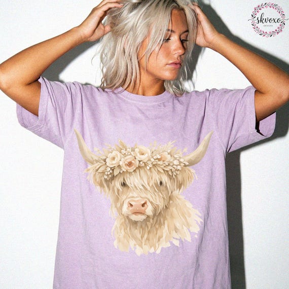 Highland Cow T-shirt, Cow Lover Gift, Cute Floral Cow Shirt, Graphic Floral Cow Tee, Highland Cow Shirt, Comfort Colors®