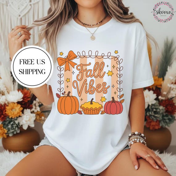 Comfort Colors® Fall Vibes Pumpkin Pie T-shirt | Autumn Leaves Pumpkin Cupcake Design