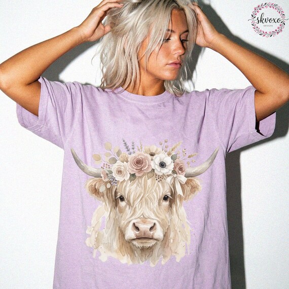 Highland Cow T-shirt, Cow Lover Gift, Cute Floral Cow Shirt, Graphic Floral Cow Tee, Highland Cow Shirt, Comfort Colors®