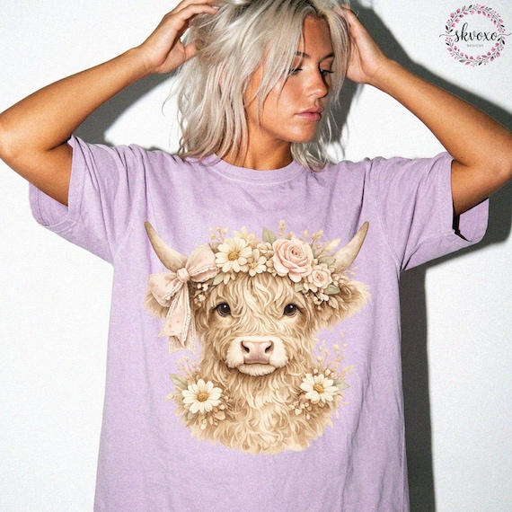 Highland Cow T-shirt, Cow Lover Gift, Cute Floral Cow Shirt, Graphic Floral Cow Tee, Highland Cow Shirt, Comfort Colors®
