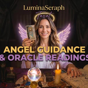 Könnte beinhalten: Bild mit einer Frau, die eine Tarotkarte hält, mit dem Text "ANGEL GUIDANCE & ORACLE READINGS". Das Bild enthält einen leuchtenden Heiligenschein und Engelsflügel, eine Kristallkugel und eine brennende Kerze.