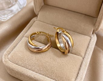 Driekleurige oorringen, oorringen van verschillende metalen, gouden, zilveren en roségouden oorringen, grove oorringen, minimalistisch sieraad, cadeau voor haar