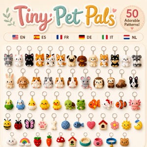 Puede incluir: Una colección de 50 llaveros de ganchillo con varios animales, insectos y objetos. La imagen incluye el texto Tiny Pet Pals y 50 Adorable Patterns. Los artículos están dispuestos en filas e incluyen gatos, perros, pájaros y diversas formas.