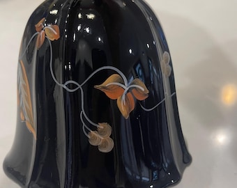 Dzwonek szklany Fentona, ręcznie malowany i sygnowany przez J.K. Spindlera