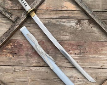 Handgesmede Japanse katana | Op samoeraien geïnspireerd zwaard van koolstofstaal