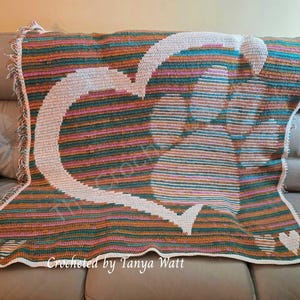 Paw in Heart Mosaic Afghan,  Graph and Written row by row pattern for Overlay Mosaic