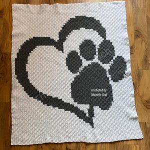 Paw in Heart Afghan, C2C Crochet Pattern, Graph and Written Row by Row Included