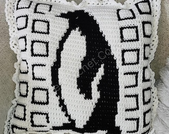 Penguin Reversible Pillow, Overlay Mosaic Crochet Pattern