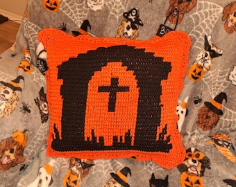 Mausoleum Pillow, Overlay Mosaic Crochet Pattern