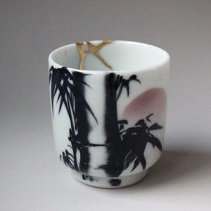 Modern Kintsugi Yunomi Tea Cup, Black Bamboo and Pink Moon Porcelain, Lightning Gold Line Repair, Zen Wabi Sabi Decorative Tumbler