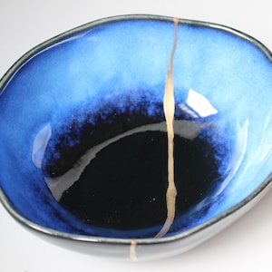 Modern Kintsugi Large Oval Bowl, Deep Ocean Blue & Cosmos Black Ceramic, Bold Dynamic Gold Line Repair, Upcycled Zen Centerpiece Dish