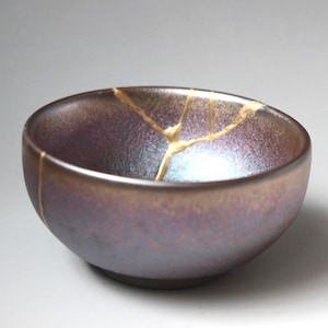 Modern Kintsugi Tea Bowl, Aurora Iridescent Metallic Ceramic, Organic Gold Veins Repair, Upcycled Zen Wabi Sabi Decorative Matcha Cup