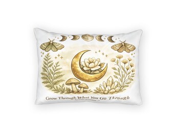 Fronha decorativa de algodão com a frase "Cresça através de tudo o que você passa" e a estampa "Jardim da Lua Celestial".