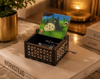 Dekoration für Musik Totoro en Bois - Studio Ghibli