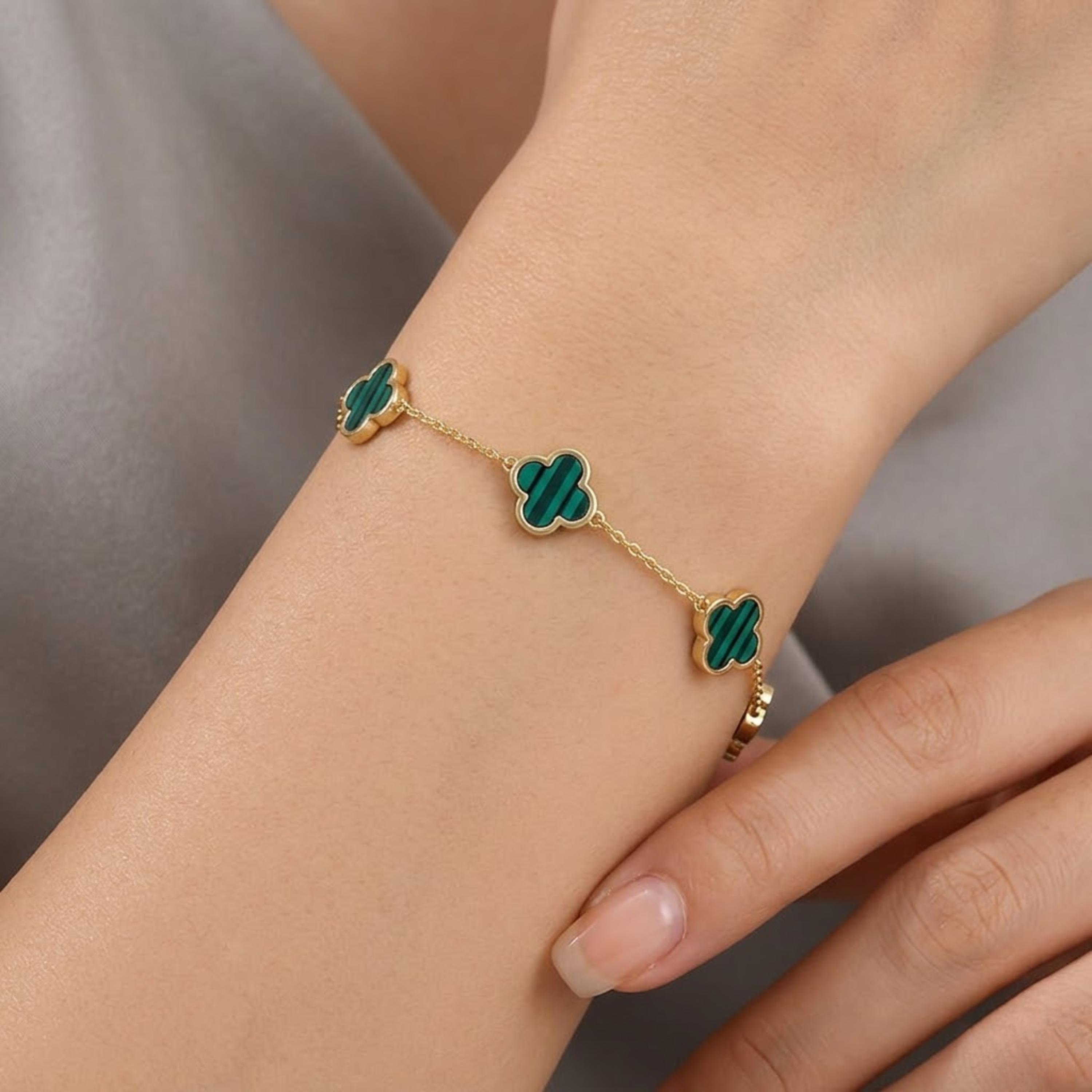 Van cleef clover bracelet - Etsy 日本