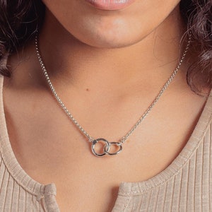 Forever Connected Necklace Chunky Sterling Silver Geometric interconnected linked Round Open Circle Halo Eternity Link Chain Necklace image 3
