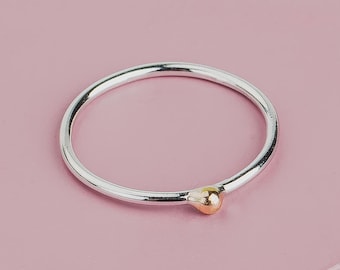 Bague superposable à pois dorés | Bague fine empilable fine et empilable en or massif 14 carats et métaux sterling mélangés | Bijoux minimalistes pour femme et fille