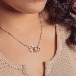 Forever Connected Necklace Chunky Sterling Silver Geometric interconnected linked Round Open Circle Halo Eternity Link Chain Necklace image 5