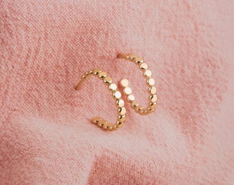 Small Glimmer Hoop Earrings | Gold, Rose Gold, Silver | Mini Dotted Dot Beaded Bead Huggie Hoops | Hammered Minimalist Everyday Studs