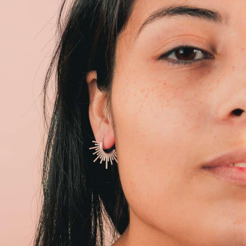 Sun Burst Endless Hoop Threader Earrings in 925 Sterling Silver, 14K Gold, or 14K Rose Gold Melanie Golden Jewelry Designer Series zdjęcie 5