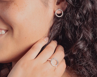 Forever Connected Earrings | Chunky Sterling Silver Geometric Round Open Circle Halo O Karma Eternity Post Stud Earrings | Minimal Jewelry