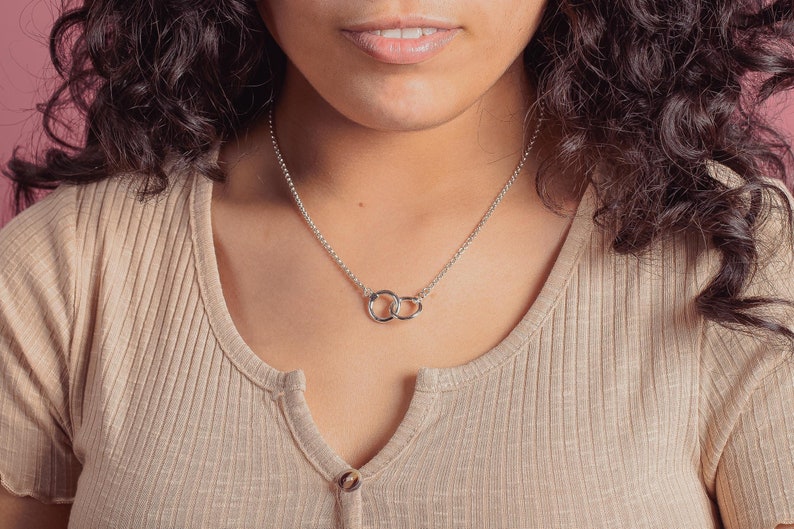 Forever Connected Necklace Chunky Sterling Silver Geometric interconnected linked Round Open Circle Halo Eternity Link Chain Necklace image 3