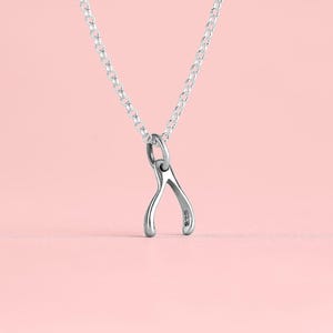 Naszyjnik z zawieszką Tiny Wishbone | Minimalistyczny wisiorek Tiny Mini Lucky Good Luck ze srebra wysokiej próby | Minimalistyczna biżuteria dla kobiet i dziewcząt