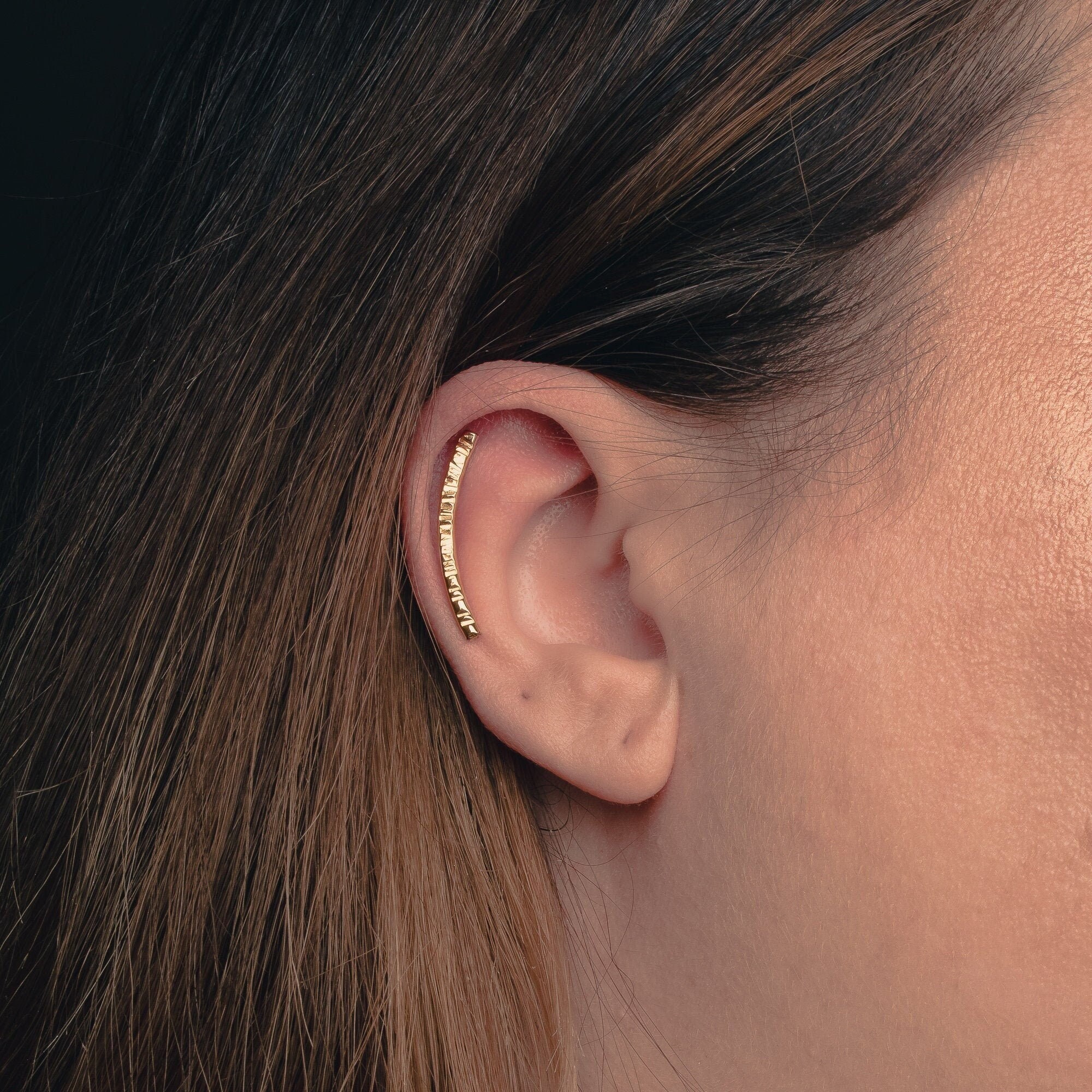 Rugged Cartilage Bar Earring | 14K Gold Fill Long Hammered Lined Texture Helix Hex Earring Bar | Edgy Piercing Jewelry for Women and Girls