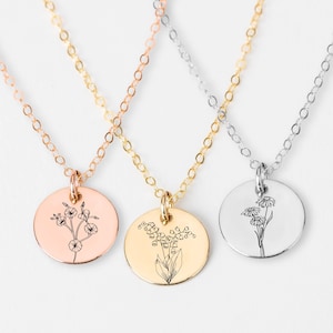 誕生花ディスクネックレス | シルバーゴールドまたはローズゴールド、誕生月の花の刻印入りパーソナライズチャーム | 彼女の花嫁介添人への誕生日プレゼント