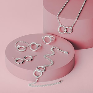 Forever Connected Necklace Chunky Sterling Silver Geometric interconnected linked Round Open Circle Halo Eternity Link Chain Necklace image 4