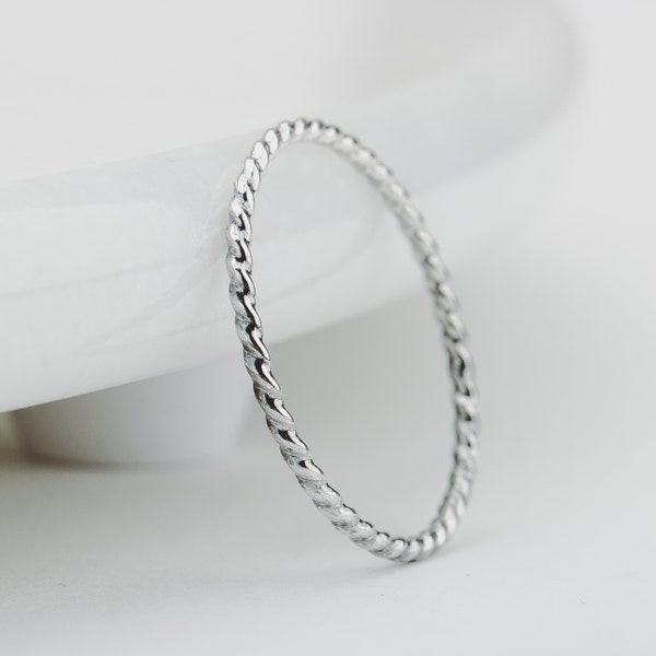 Zilveren gevlochten touwstapelring | Gedraaide Sterling Silver Skinny Stapelbare Band, Basic Minimalistische Twist Stack Ring, Alledaags Eenvoudig Modern