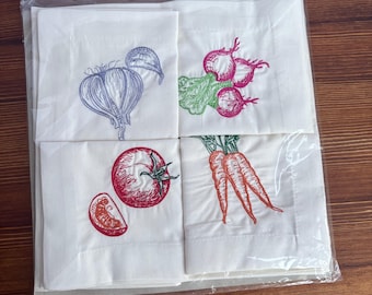 Juego de servilletas de algodón con bordado de verduras de Trader Joe's (edición anterior), estilo rústico, para cocina y mesa campestre.