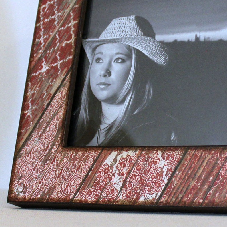 Red Rustic Painted Photo Frame Weathered Wood 4x6 5x7 8x8 8x10 Picture Frames Chippy Paint Barn Wood Look Farmhouse Photo Frame
