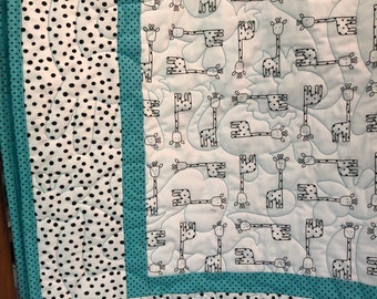 Black and White Giraffe Baby Quilt, Handmade Baby Quilt, Modern Baby Quilt, Baby gift- Shower gift