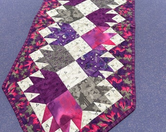 Falling Leaves Table Runner