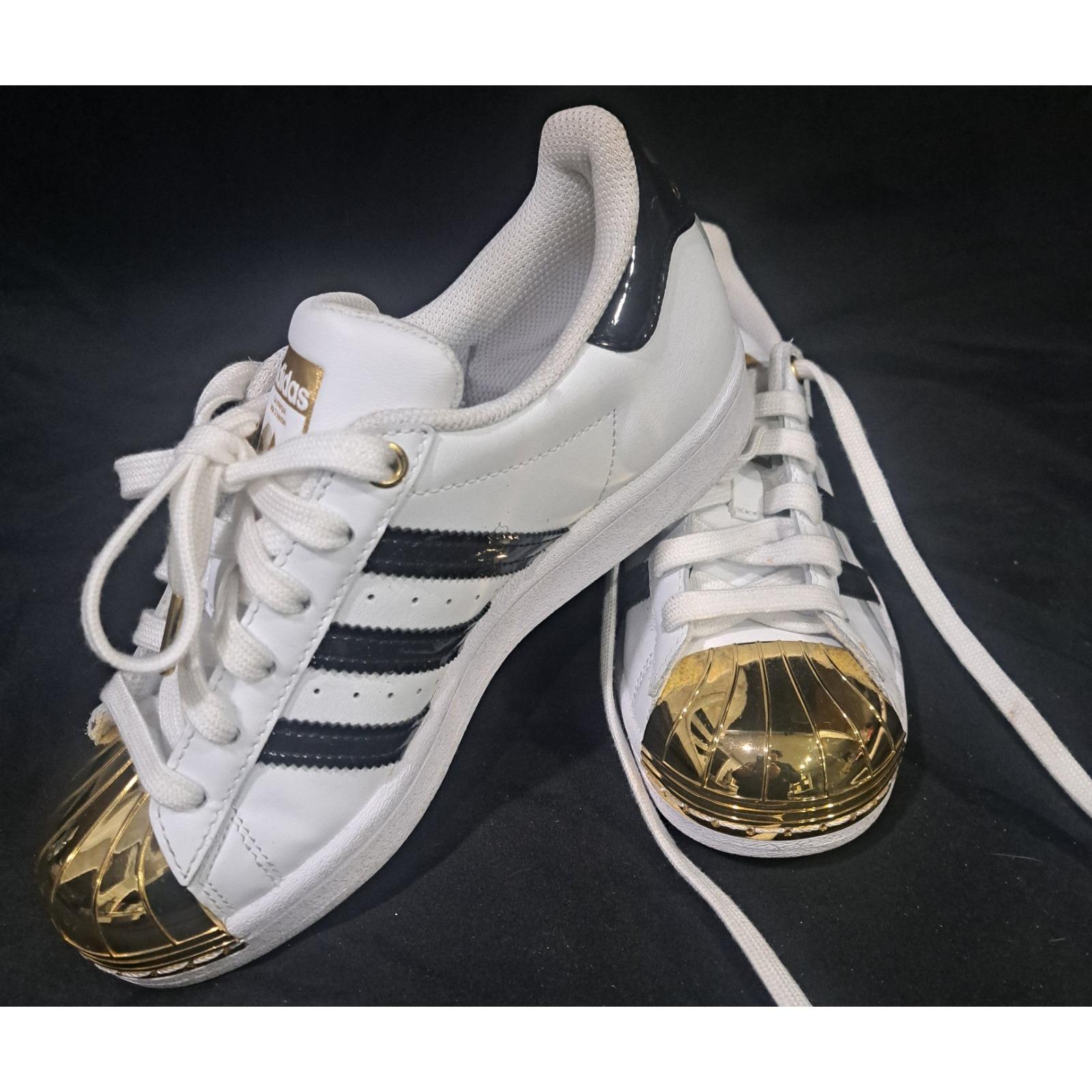 adidas Superstar Gold Toe Women's 4.5 White Black Metallic Shell Sneakers FV3310