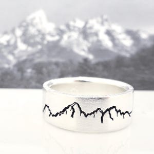 Teton Landscape Mountain Ring | Tetons Jewelry | Mountain Ring for Men | Mountain Wedding Band Women | Gold Alternative Wedding Band