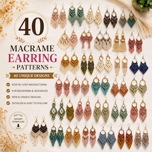 Op de afbeelding: Een digitale gids getiteld 40 Macrame Earring Patterns met 40 unieke ontwerpen met stapsgewijze instructies voor beginners en gevorderden. De afbeelding toont talloze paren kleurrijke macramé oorbellen met franjes.
