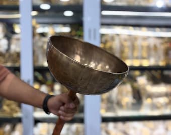 Ciotola tibetana portatile con manico in legno – Strumento per la guarigione sonora, la meditazione, lo yoga e il riequilibrio dei chakra.