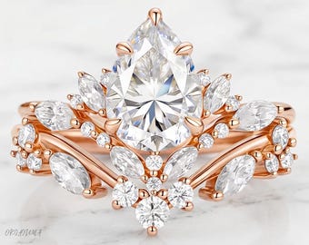 Zestaw pierścionków zaręczynowych z moissanitem w szlifie gruszkowym, obrączka ślubna z białego złota z motywem kwiatowym, zestaw ślubny z motywem liści winorośli, pierścionek z klasterem inspirowany naturą dla kobiet